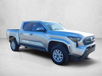 Used 2025 Toyota Tacoma SR5 video 3