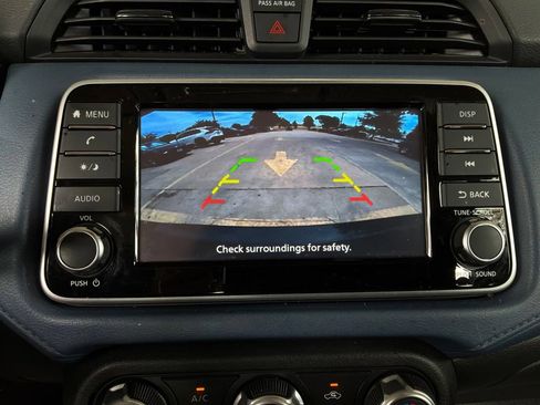 Used 2025 Nissan Versa SV FWD image 29