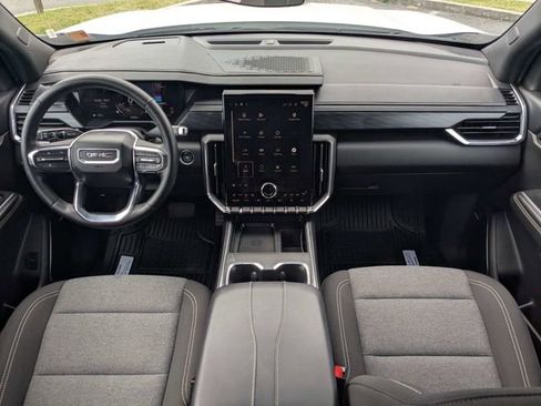 Used 2025 GMC Acadia Elevation FWD image 14