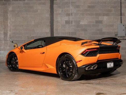 Used 2019 Lamborghini Huracan LP 580-2 image 34