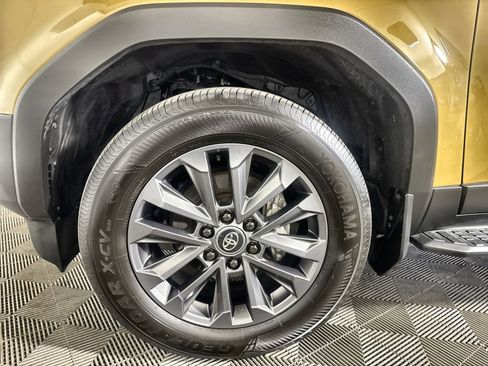 Used 2025 Toyota Land Cruiser w/ Premium Package AWD/4WD image 12