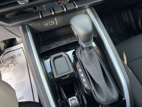 Used 2025 Chevrolet Colorado LT image 20