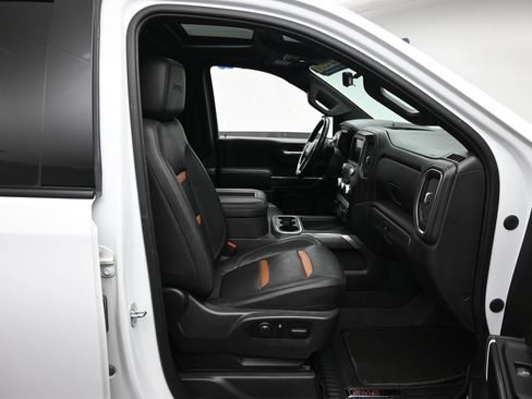 Used 2021 GMC Sierra 1500 AT4 w/ AT4 Premium Package AWD/4WD image 9
