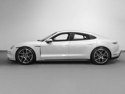New 2025 Porsche Taycan image 2