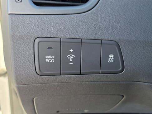 Used 2013 Hyundai Elantra GLS w/ Preferred Pkg FWD image 25