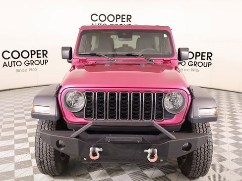 Used 2024 Jeep Wrangler Sport S image 9