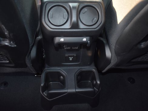 Used 2022 Jeep Wrangler Unlimited Rubicon w/ LED Lighting Group image 30