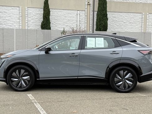 Used 2024 Nissan Ariya FWD image 7