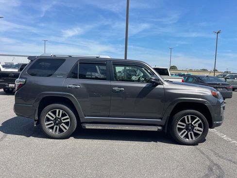 Used 2015 Toyota 4Runner Limited AWD/4WD image 5