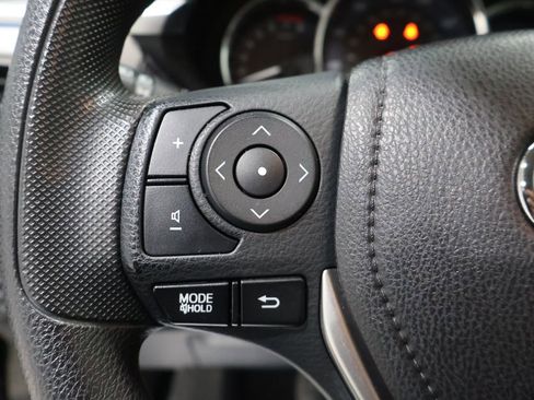 Used 2015 Toyota Corolla LE image 31