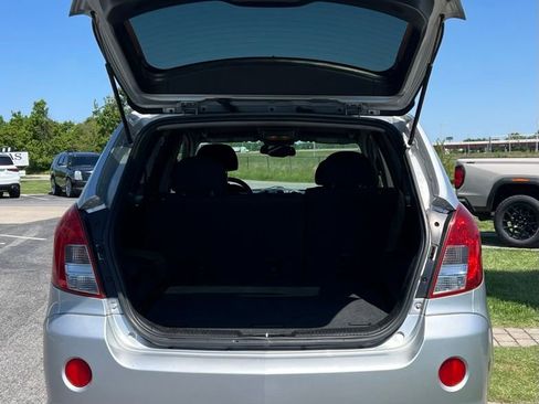 Used 2013 Chevrolet Captiva Sport LT FWD image 19