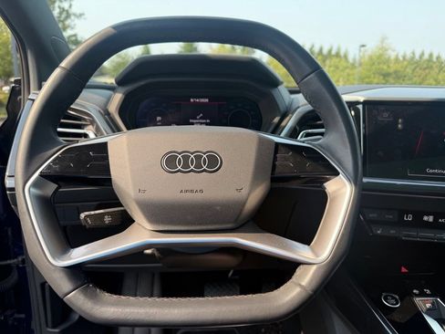 Used 2023 Audi Q4 e-tron Premium AWD/4WD image 11