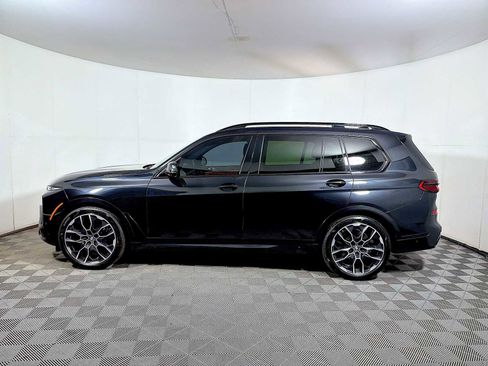 Used 2023 BMW X7 xDrive40i w/ M Sport Package AWD/4WD image 4