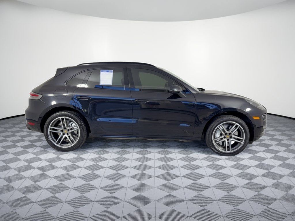 Used 2021 Porsche Macan Turbo AWD/4WD image 8