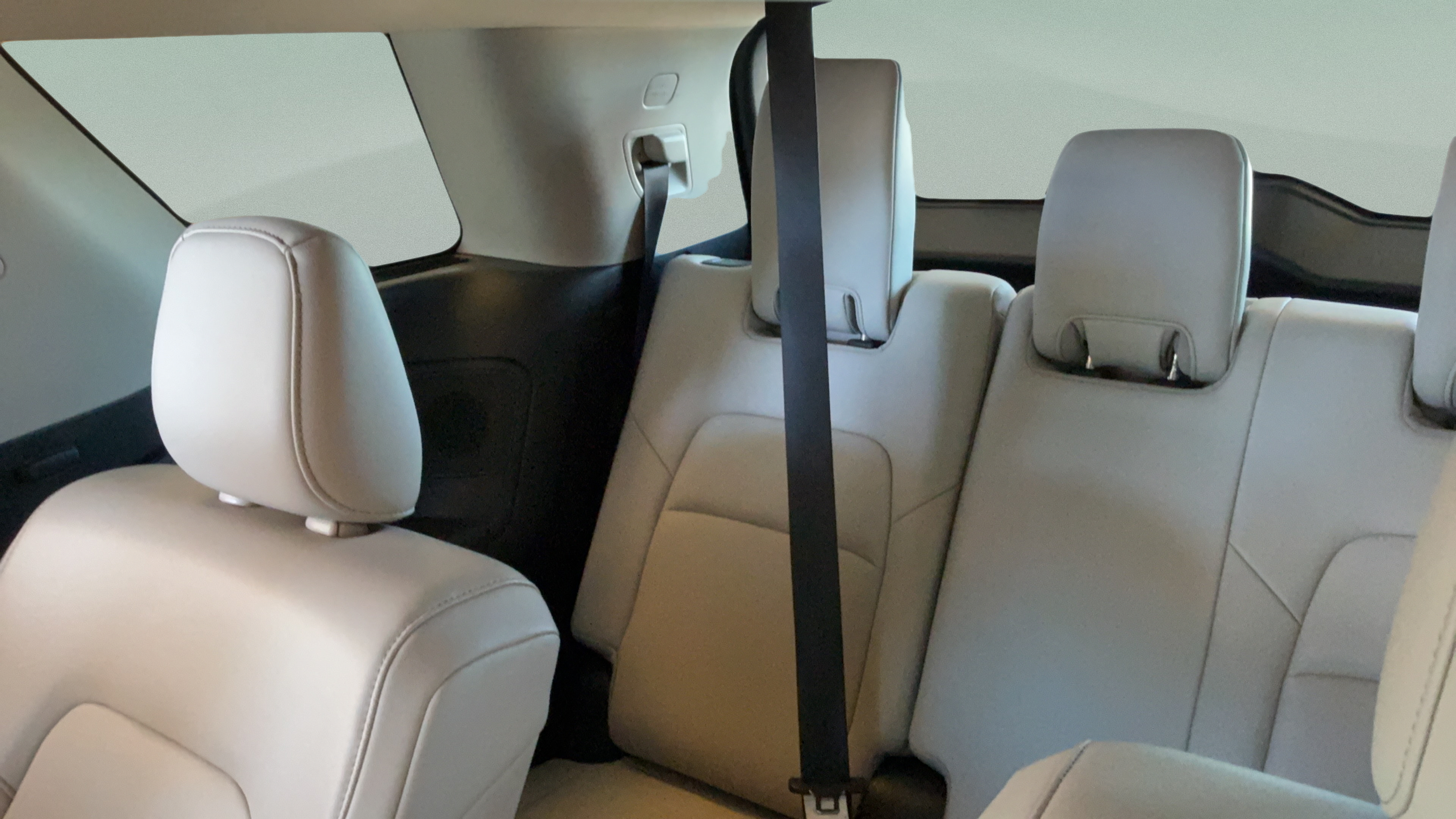 Used 2024 Nissan Pathfinder SL w/ SL Premium Package FWD image 36