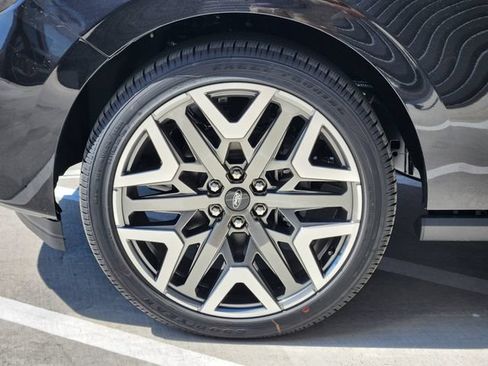 New 2027 Ford Expedition Platinum w/ Platinum Ultimate Package AWD/4WD image 7