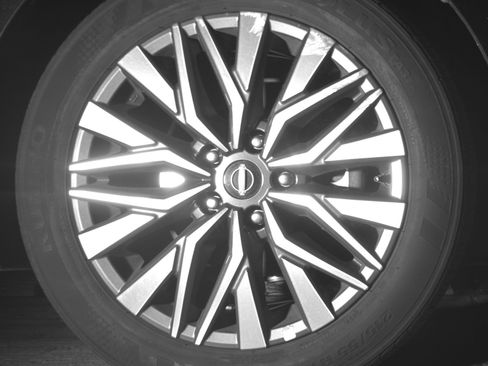 Used 2025 Nissan Altima 2.5 SV image 13