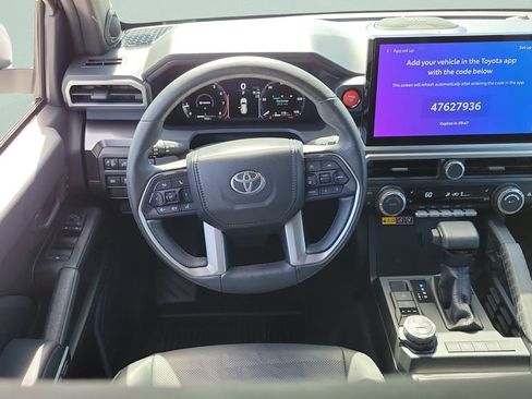 Used 2025 Toyota 4Runner TRD Off-Road Premium image 12