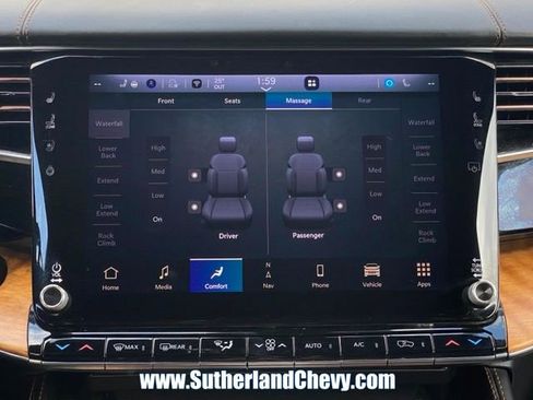 Used 2022 Jeep Grand Wagoneer Series III w/ Rear Seat Video Group 1 AWD/4WD image 33
