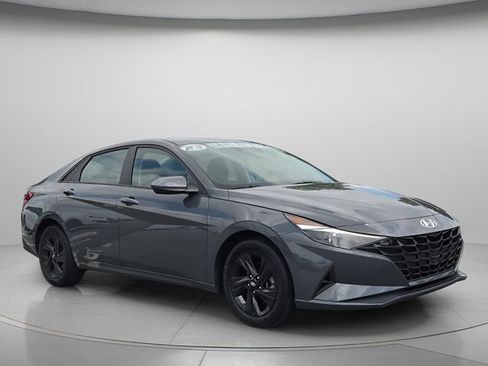 Certified 2023 Hyundai Elantra SEL w/ Cargo Package FWD image 8