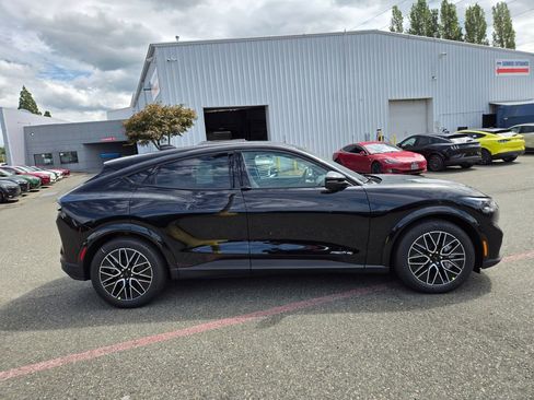 New 2025 Ford Mustang Mach-E Premium image 4