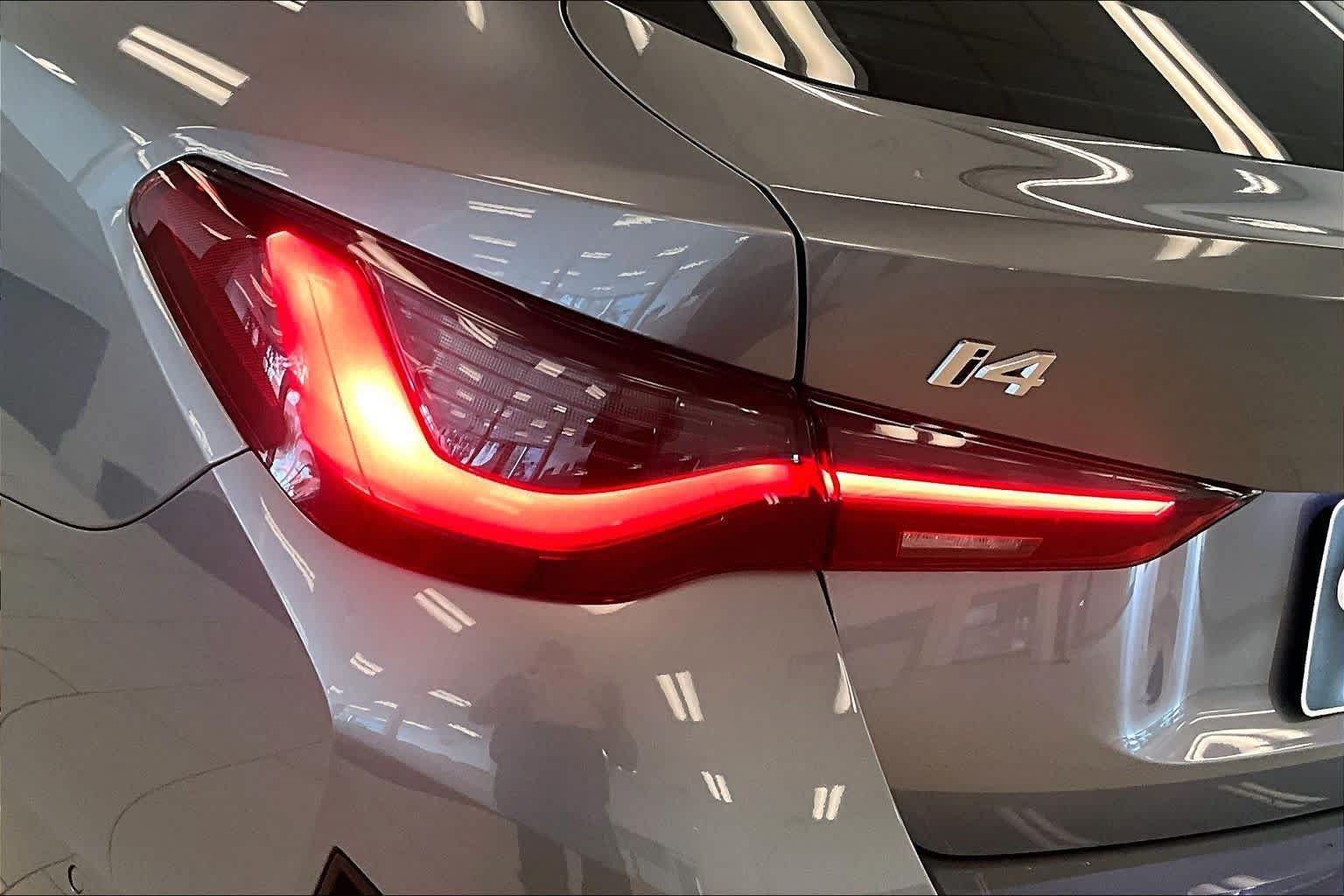 Used 2025 BMW i4 eDrive40 w/ Premium Package RWD image 27