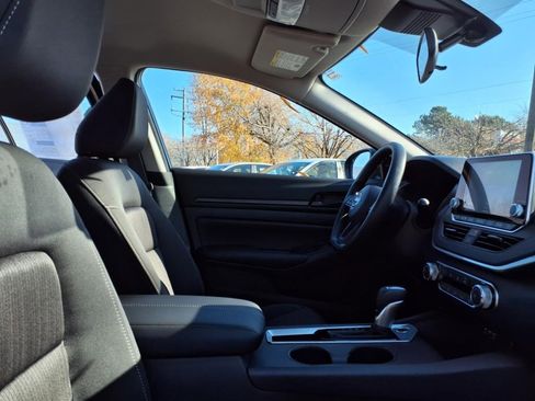 New 2025 Nissan Altima 2.5 S image 8