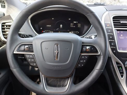 Used 2020 Lincoln Nautilus Reserve w/ Equipment Group 201A AWD/4WD image 6