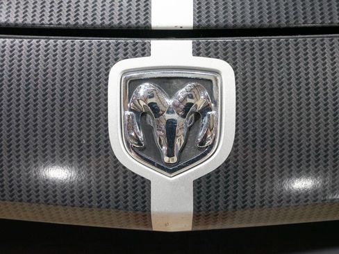 Used 2009 Dodge Challenger SRT8 RWD image 21