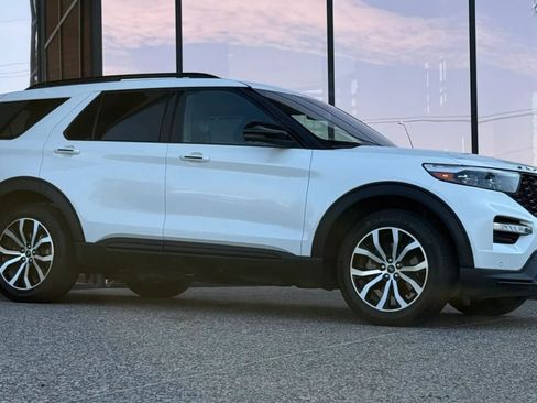 Used 2020 Ford Explorer ST w/ Premium Technology Package AWD/4WD image 16