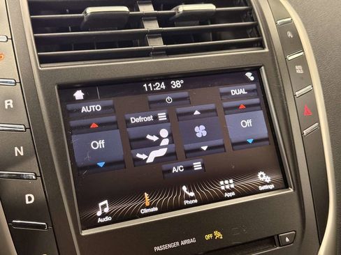 Used 2019 Lincoln MKC Premiere image 59