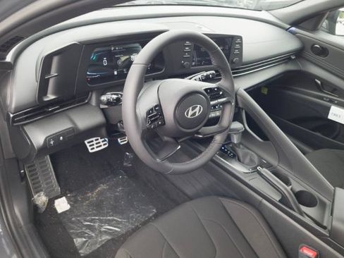 New 2026 Hyundai Elantra SEL Sport FWD image 12