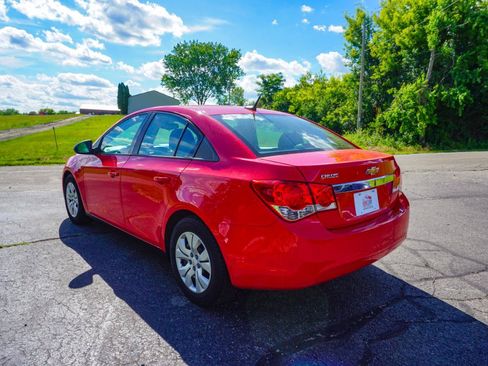 Used 2014 Chevrolet Cruze LS FWD image 5