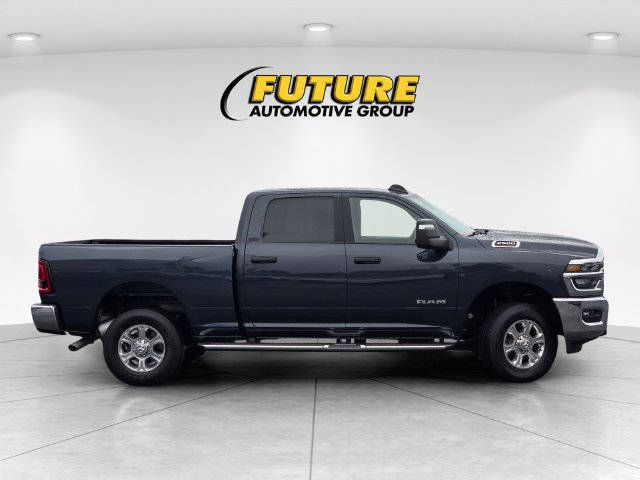 Used 2025 RAM 2500 Big Horn AWD/4WD image 3