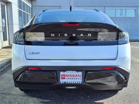 New 2026 Nissan Leaf Platinum+ w/ Cargo Package (Platinum+) image 9