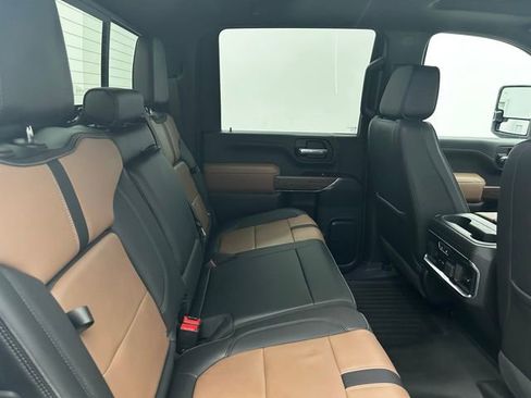 Used 2023 Chevrolet Silverado 2500 High Country w/ Z71 Off-Road Package image 39