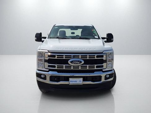 Used 2024 Ford F250 XLT w/ FX4 Off-Road Package AWD/4WD image 2
