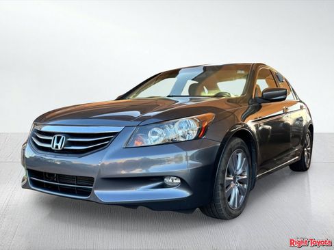 Used 2011 Honda Accord EX-L image 2
