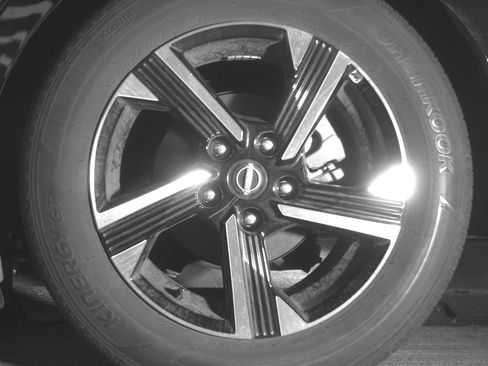 Used 2025 Nissan Sentra SV image 14