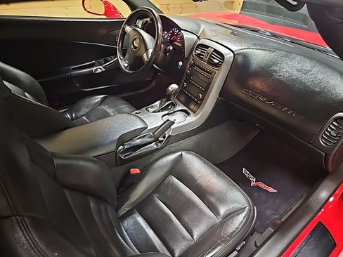 Used 2006 Chevrolet Corvette Convertible RWD image 14