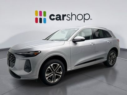 Used 2025 Audi Q5 Premium w/ Convenience Package