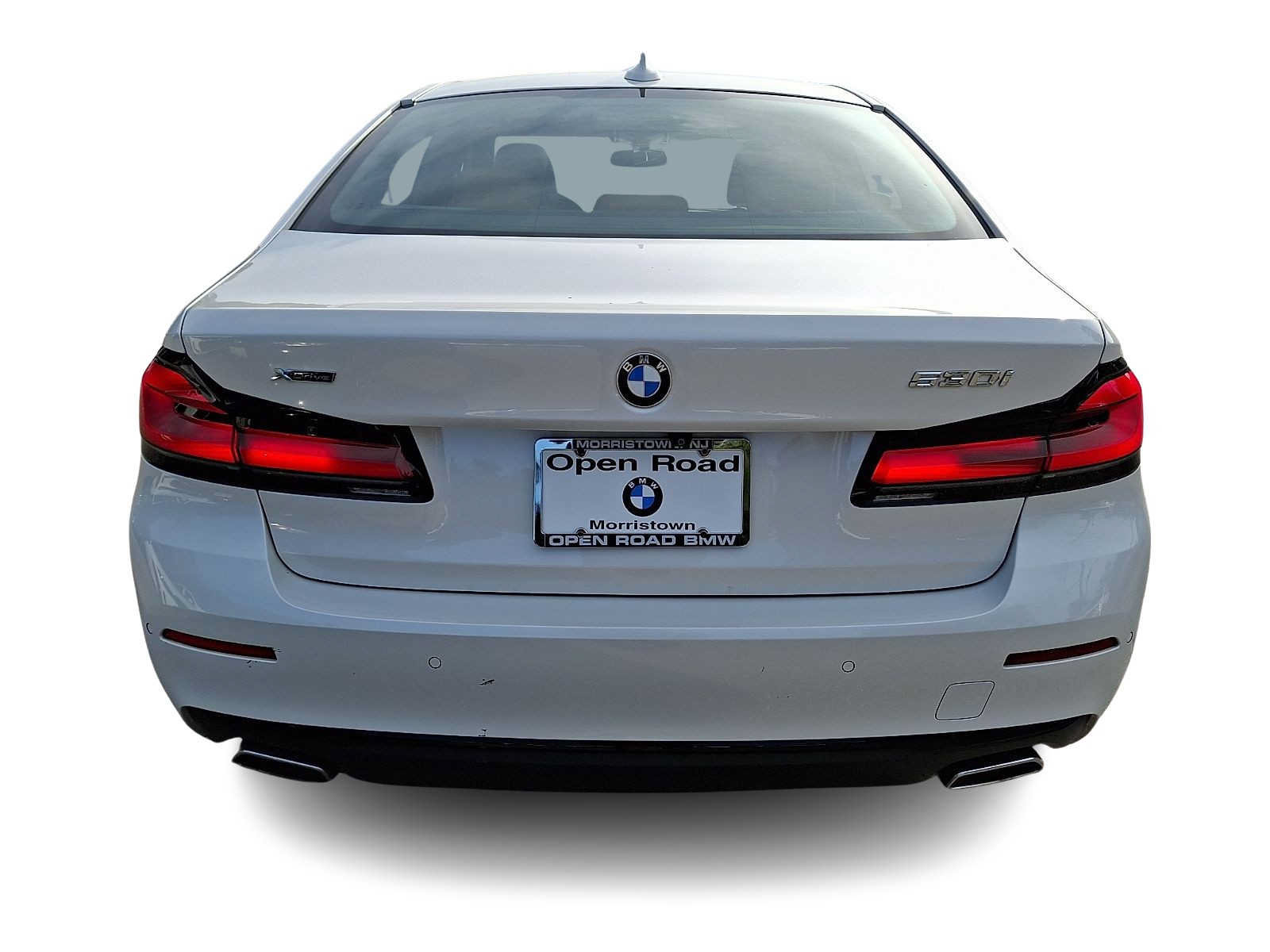 Used 2023 BMW 530i xDrive w/ Premium Package AWD/4WD image 5