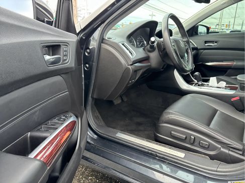 Used 2016 Acura TLX image 7