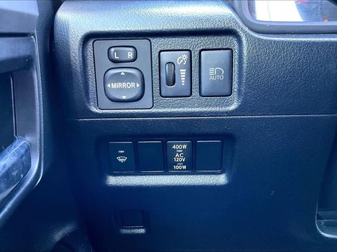 Used 2020 Toyota 4Runner SR5 Premium image 33