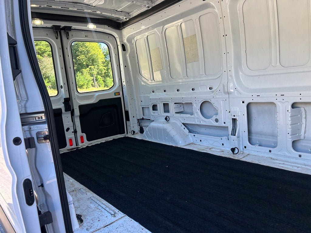 Used 2018 Ford Transit 250 148 Medium Roof RWD image 22
