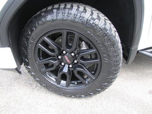 Used 2020 GMC Sierra 1500 Elevation w/ Elevation Value Package image 26