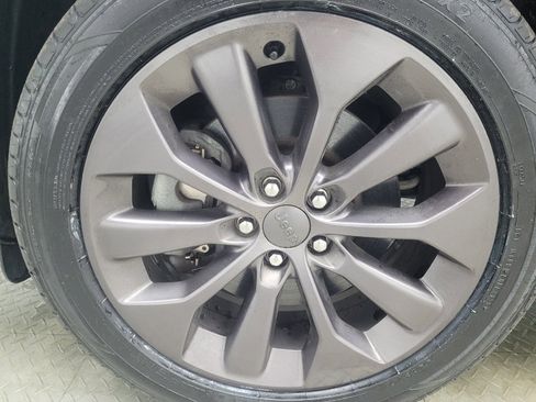 Used 2020 Jeep Cherokee High Altitude image 31