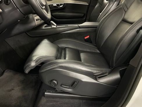 Certified 2023 Volvo XC90 B6 Ultimate image 29