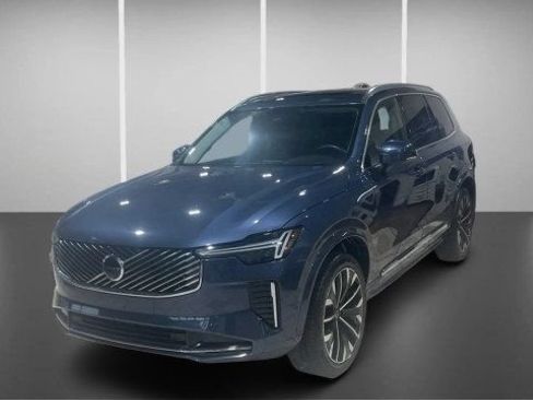 Used 2025 Volvo XC90 B5 Plus AWD/4WD image 15