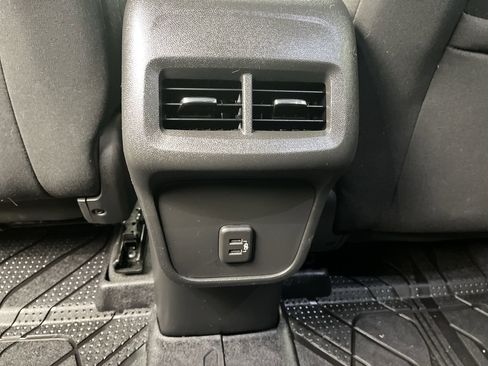 Certified 2022 Chevrolet Equinox LT image 12